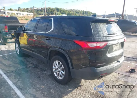 2018 Chevrolet Traverse Ls z USA, uszkodzony, nr VIN 1GNERFKW9JJ260173